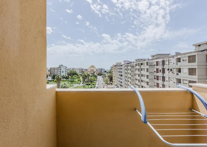 Guesthost - Sisters And Suite! 夸尔图-圣埃莱娜